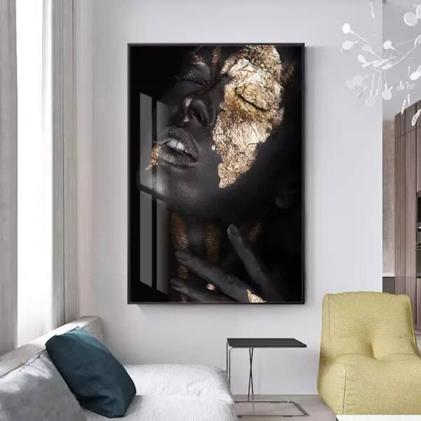 Moderne or mode Sexy noir peau foncée femme