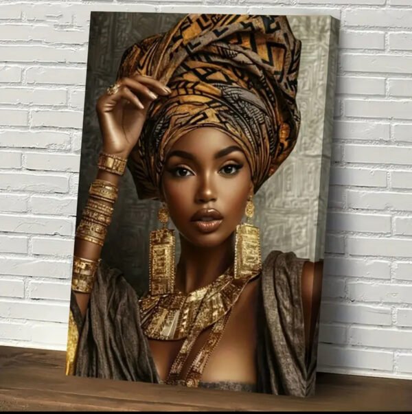 IMG_6404 Tableau mural plat 2D, 1 pièce, Portrait de femme africaine sur toile - Femme élégante en tenue traditionnelle africaine avec bijoux dorés,