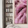 Art Mural Encadrée 1pc - Femme Abstraite avec Ongles Roses et Bagues, Pierres Précieuses