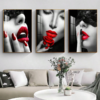 H6adc8554fe5a44f3a9555f18894a0f6bw Set de 3 Tableaux Femme Glamour – Art Mural Moderne