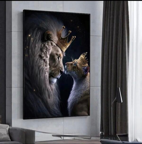 Lion Royal et Lionne Couronnée – Cadre Décoratif en Cristal Porcelaine 70 x 100 cm